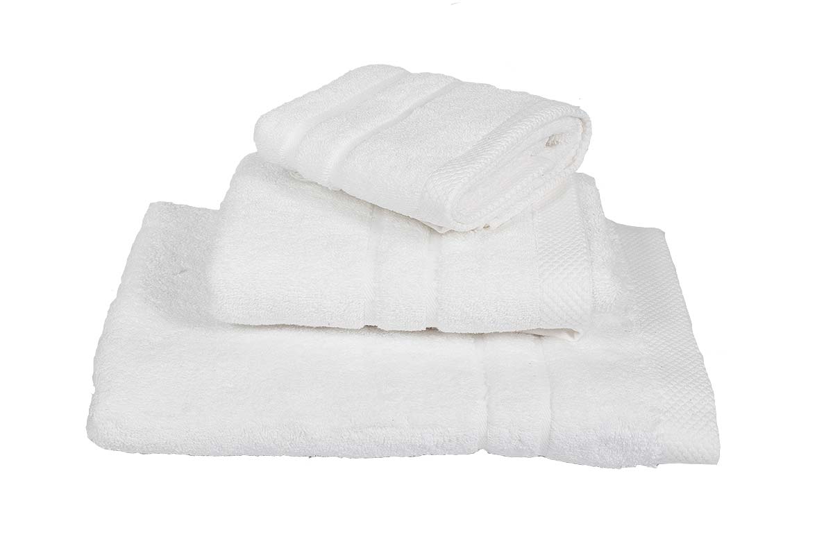 Πετσέτα λευκή με κεντημένο όνομα